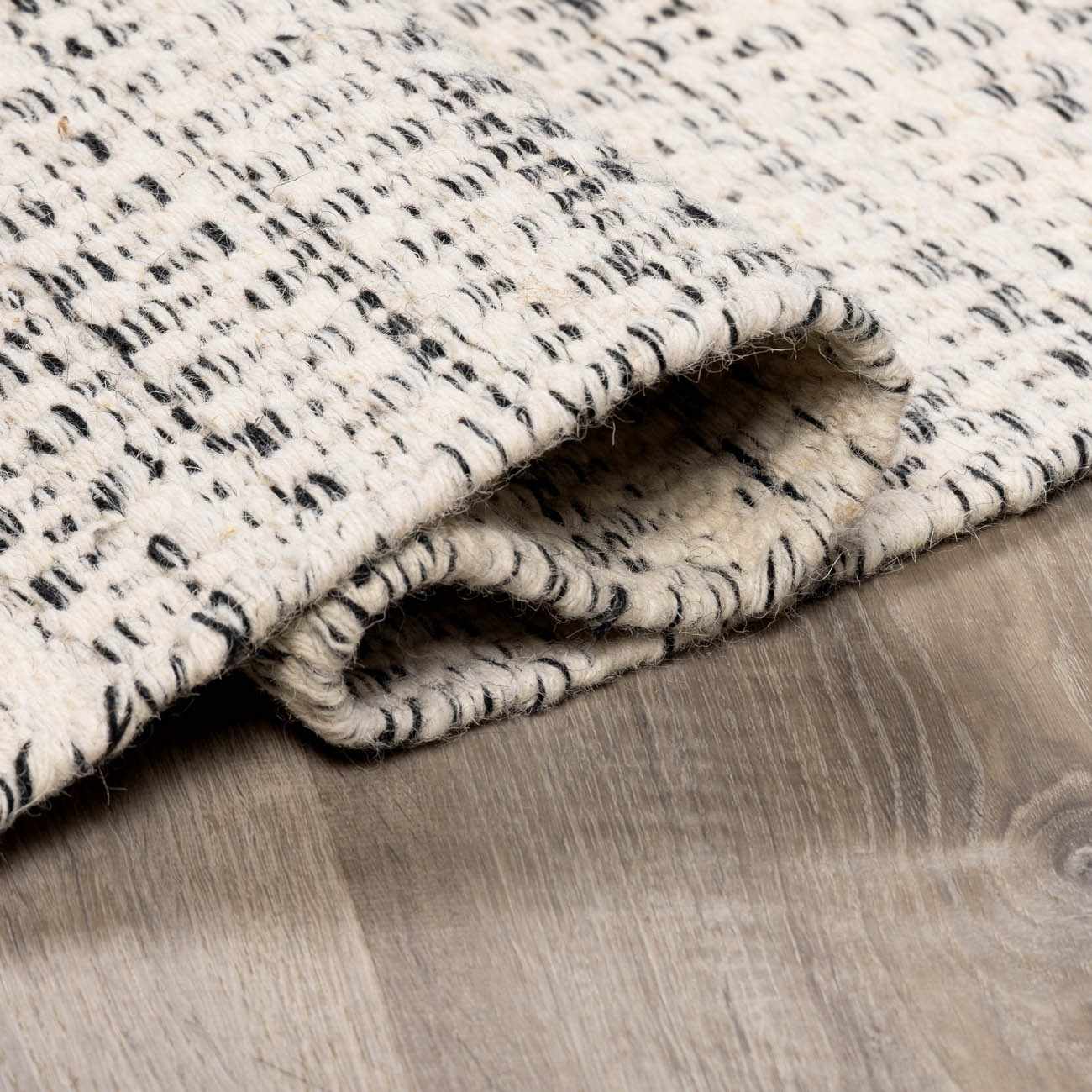 Williford Hand-Woven Wool Area Rug — Cream & Black Farmhouse Style