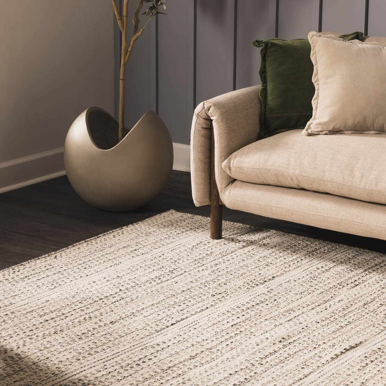 Williford Hand-Woven Wool Area Rug — Cream & Black Farmhouse Style