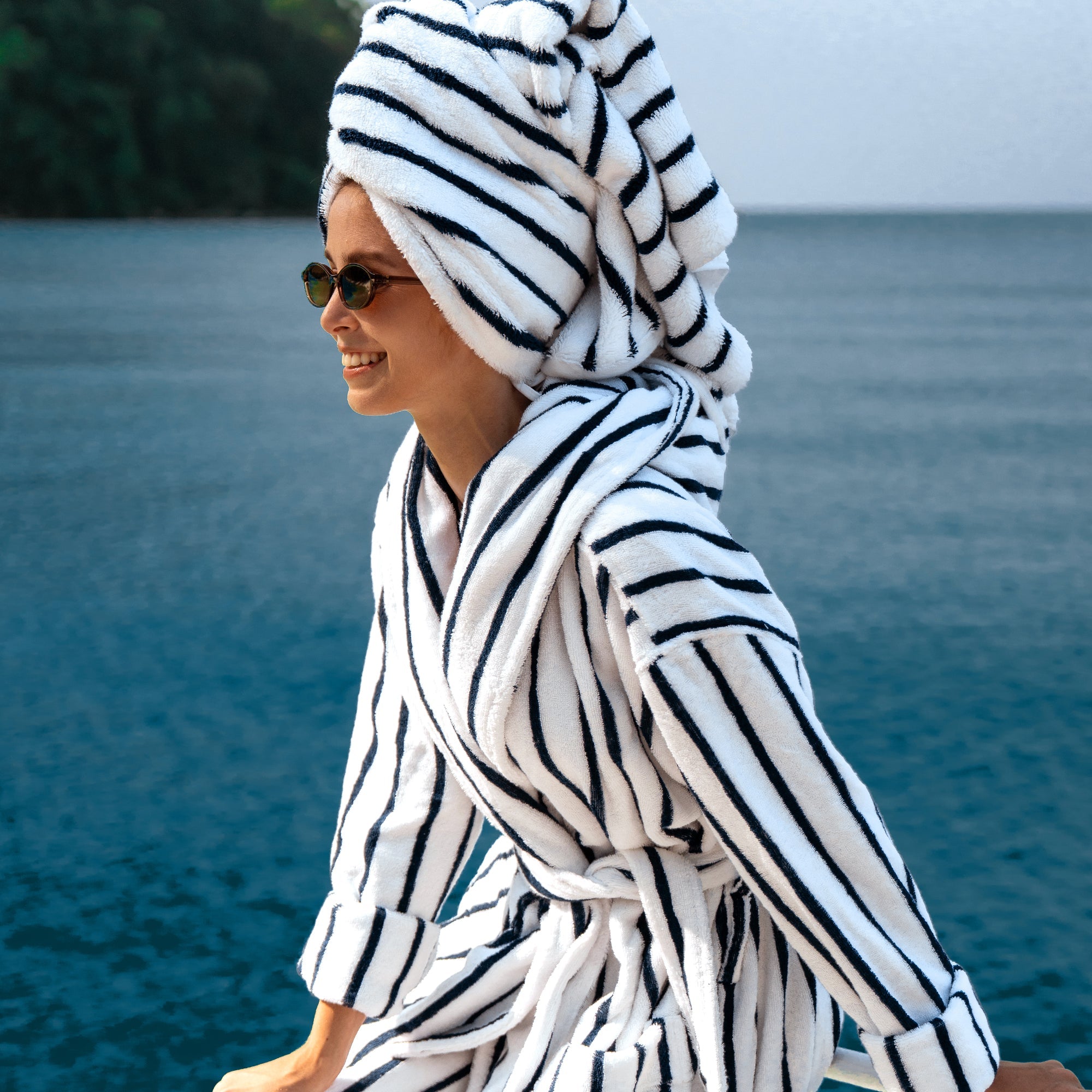 Ultraplush Australian Cotton Unisex Bathrobe — Hooded Spa Robe